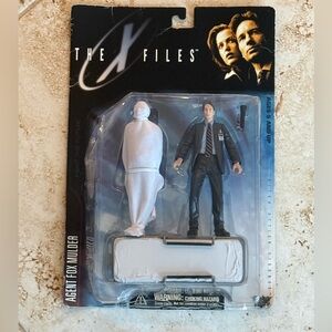 Vintage The X-Files Agent Fox Mulder Action Figure (1998) – Partial Seal